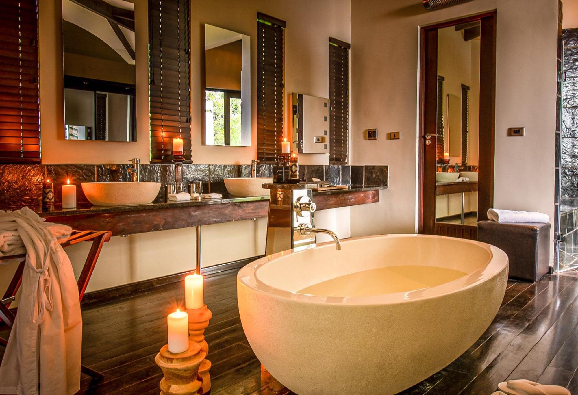Tsala Treetop Lodge Plettenbergbaai Buitenkant foto